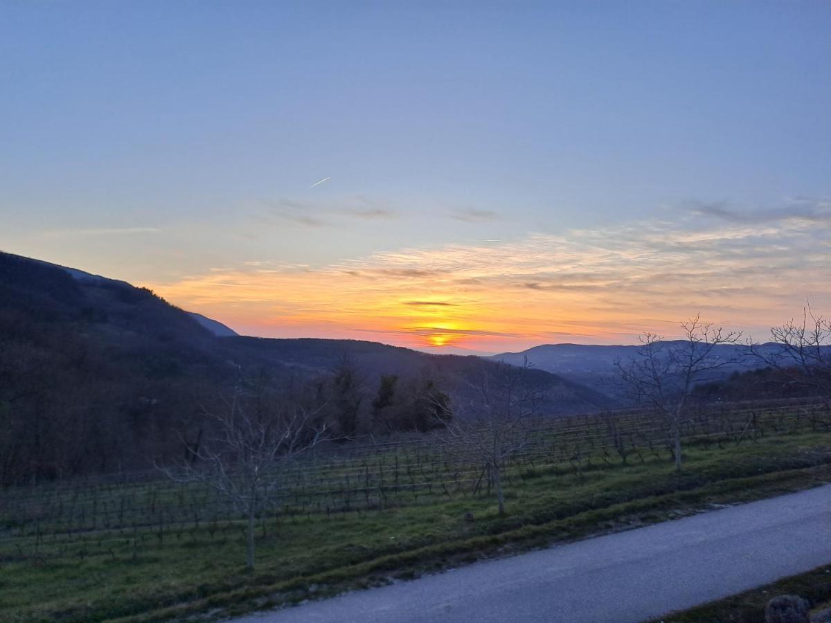 Agriturismo Le Case Ассизи Экстерьер фото