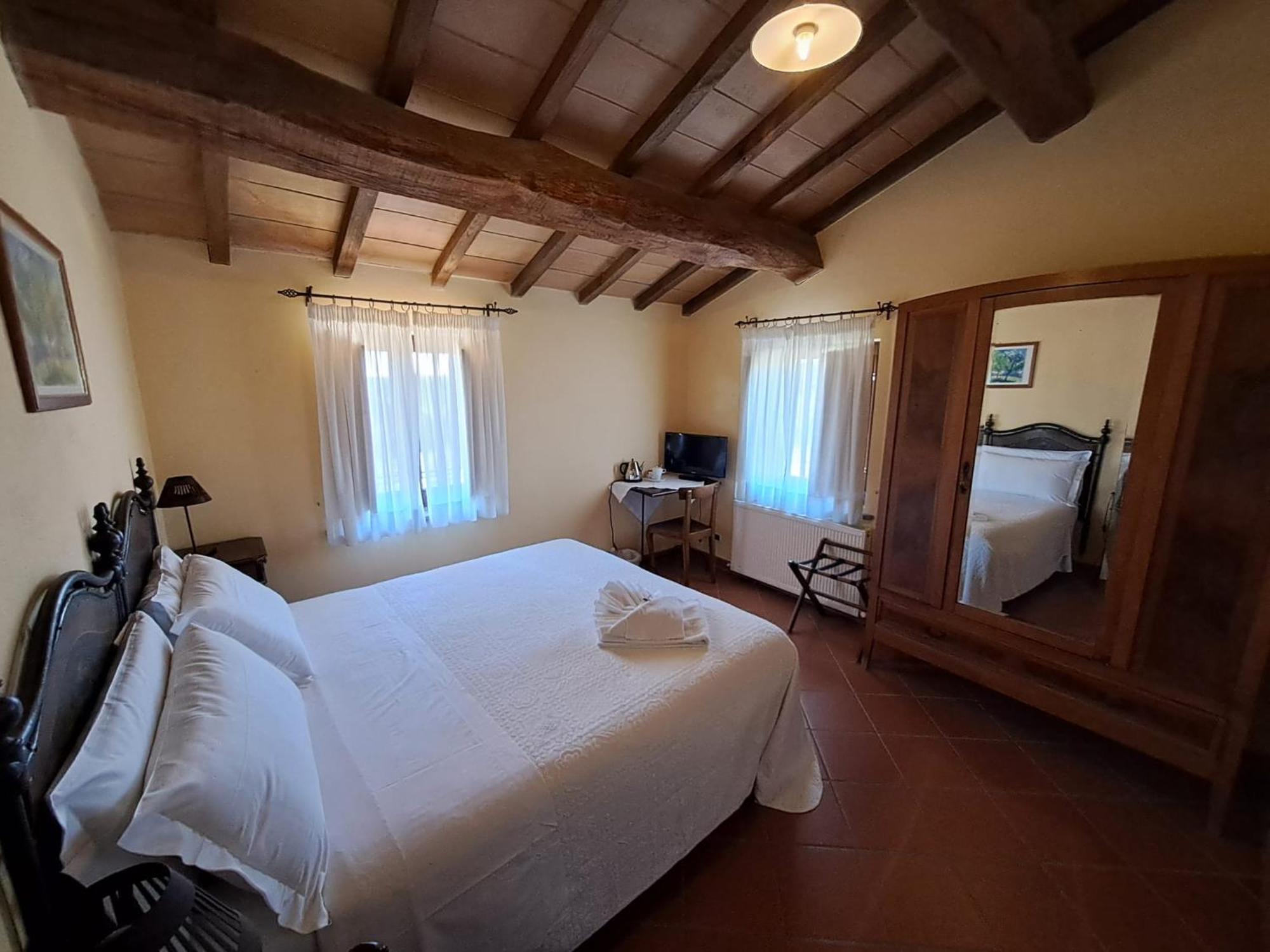 Agriturismo Le Case Ассизи Экстерьер фото