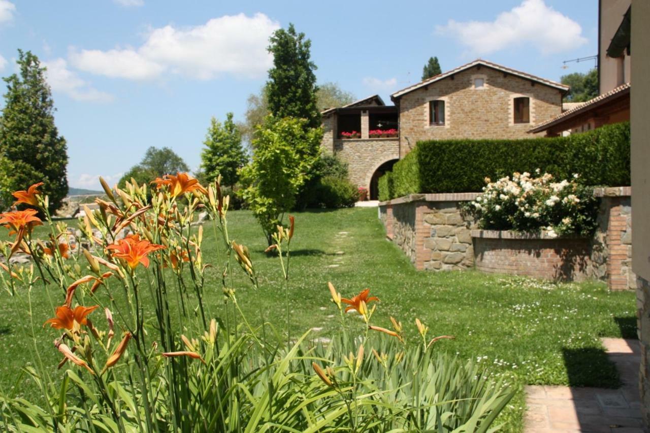 Agriturismo Le Case Ассизи Экстерьер фото